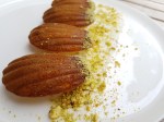 Saffron, orange and honey madeleines